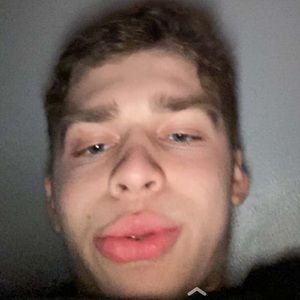 Meet your Posher, Brady